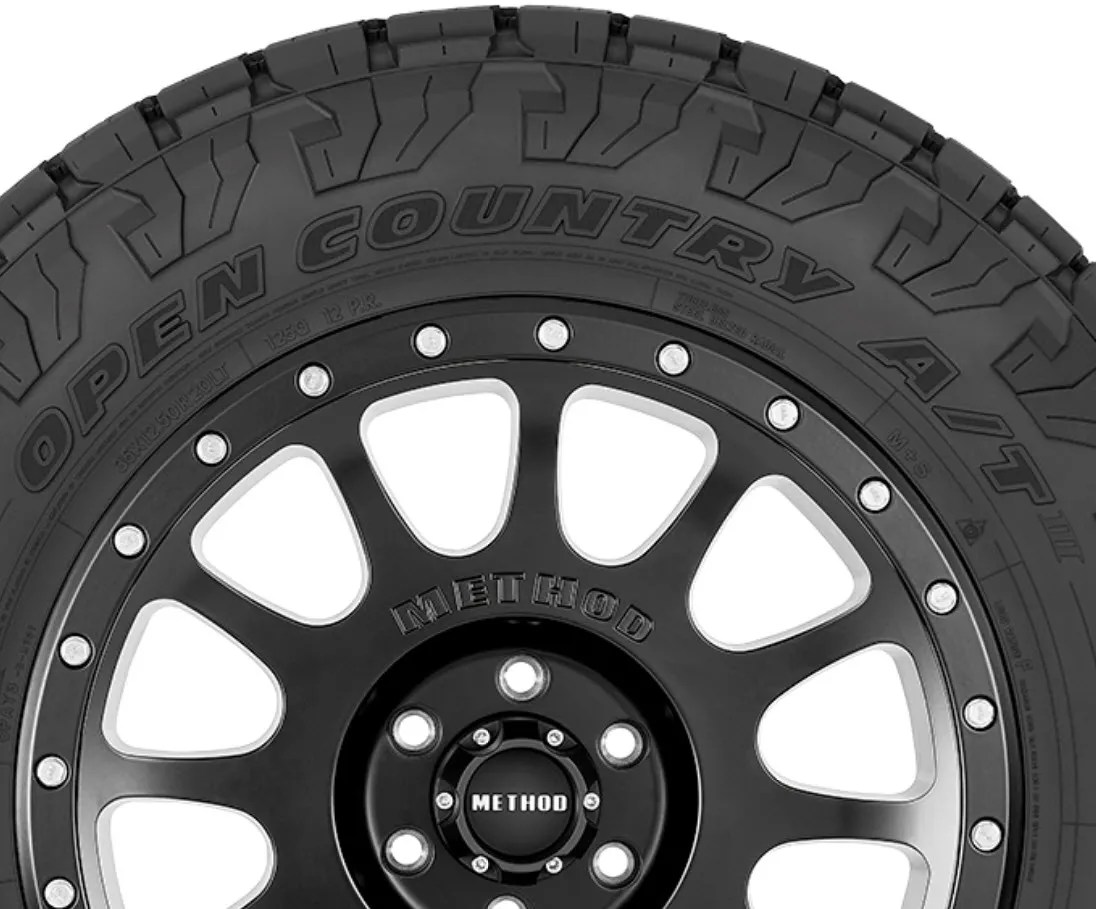 245/65R17 Toyo Open Country A/T III 111T