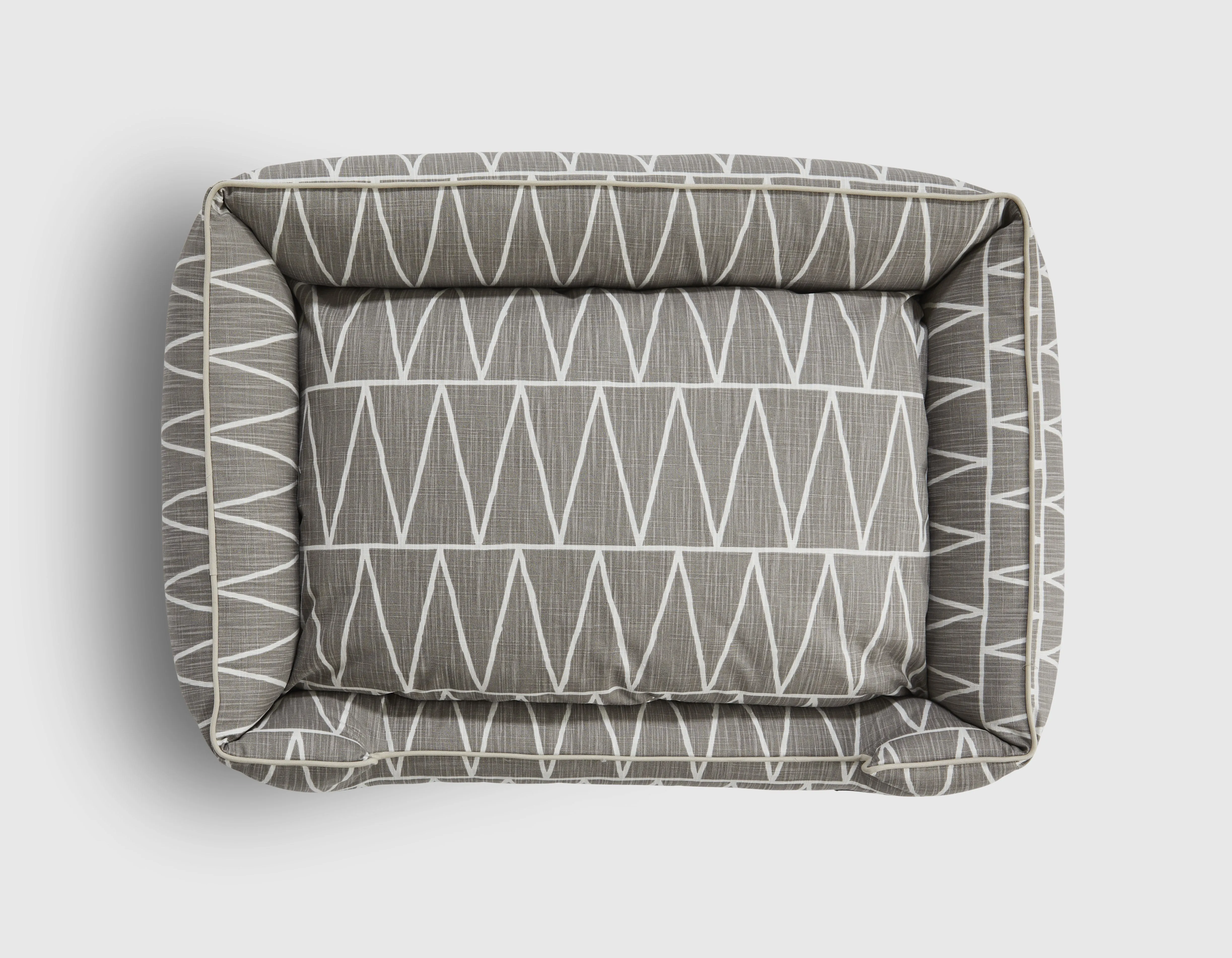 Terrain Lounge Bed