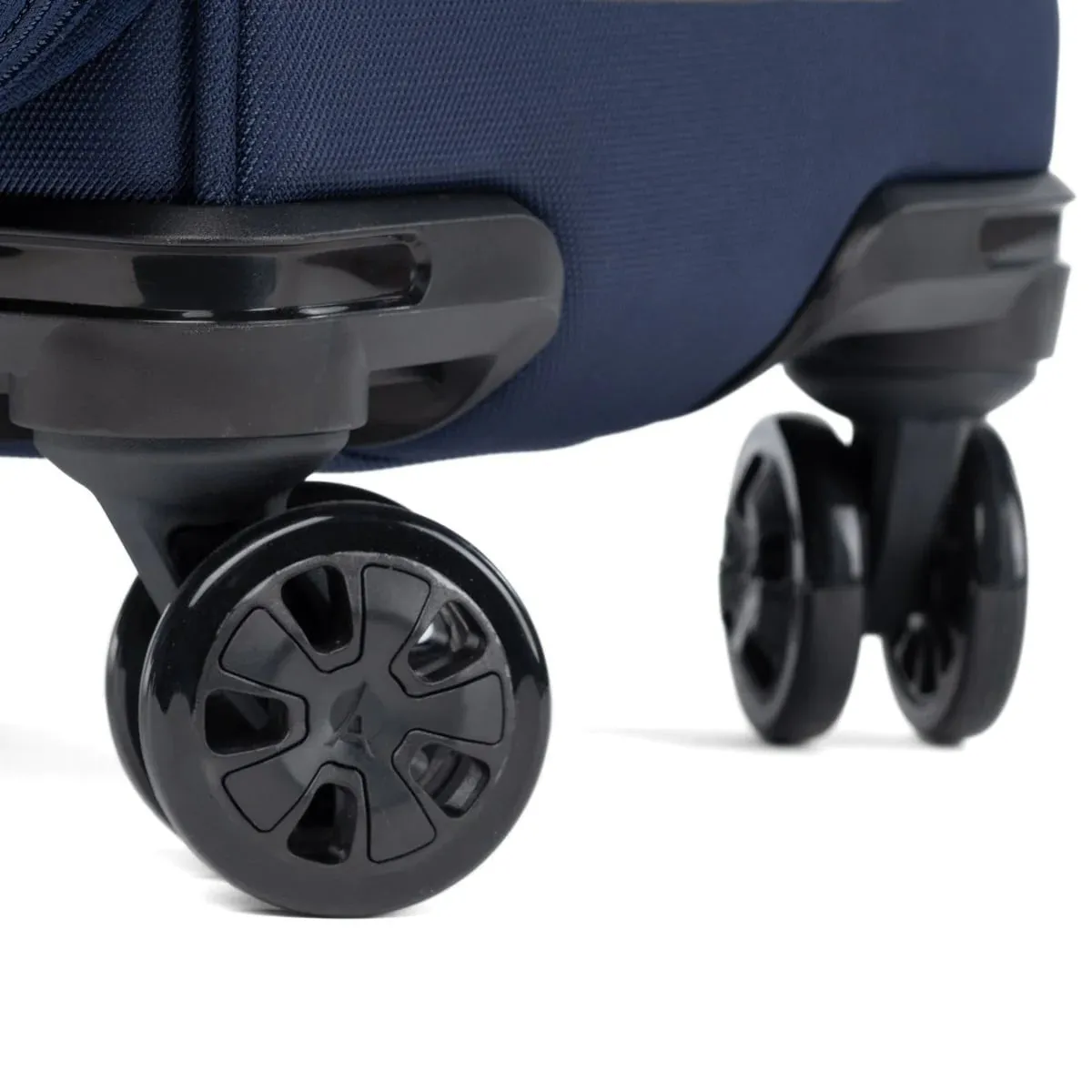 Travelpro Crew Classic Large Check-in Expandable Spinner Luggage
